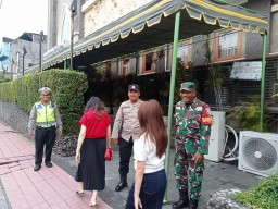 Ops Lilin Agung 2023, Satgas Kamseltibcar Lantas Pengamanan di Gereja 