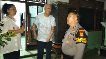 Wisatawan Warga Negara Cina Yang Ke Sasar Dibantu BLP 