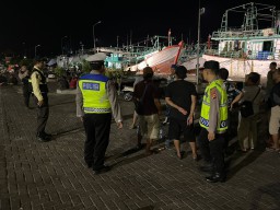 Satgas Kamseltibcarlantas OLA 2023 Polresta Denpasar Atensi Pam Pelabuhan Benoa