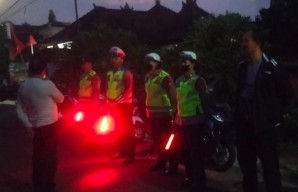 Gabungan Polres Tabanan Dengan Polsek Kediri Amankan Giat Simakrama