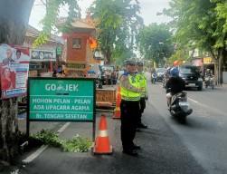 Subsatgas Kamseltibcarlantas Polresta Denpasar Atensi Pam Pengabenan