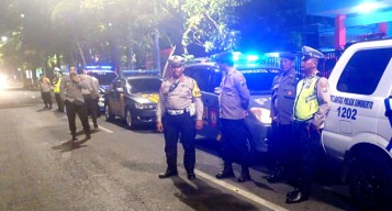 Tiga Polsek Kompak dan Konsisten Sisir Jalan Rawan Kejahatan dan Tawuran Saat Tengah Malam