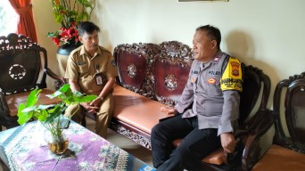 Perkuat Komunikasi Dengan Sekdes, Bhabinkamtibmas Kedepankan Kamtibmas 