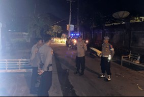 Tingkatkan Keamanan Wilayah, Polsek Dentim Gencarkan Blue Light Patrol 
