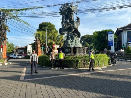 Waka Polres Tabanan Cek Jajarannya Pelaksana Strong Point Pagi