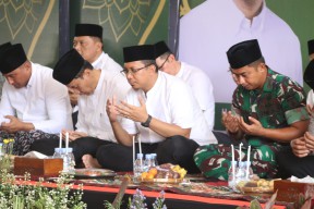 Bupati Gus Muhdlor Bersama Seribu Anak Yatim Piatu Doakan Kemakmuran dan Kesejahteraan Kabupaten Sidoarjo