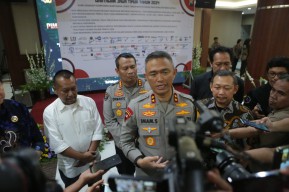 Gelar Piramida, Kapolda Jatim Bersama Media Deklarasikan Pemilu Damai