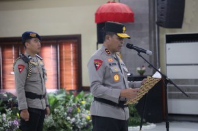 Sertijab Kabid Keu Polda Bali Dipimpin Lansung Kapolda