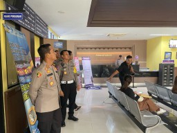 Kapolres Badung AKBP Teguh Priyo Wasono Sidak di Kantor Yanlik