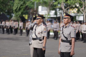 Kapolres Sampang Pimpin Serah Terima Jabatan Kasat Intelkam dan Kapolsek Banyuates