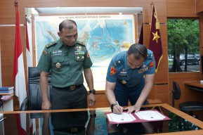 Wakapuspen TNI Dalam Sertijab dan Pisah Sambutnya Dipimpin Kapuspen TNI 