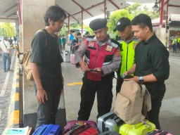 Yustisi Polres Bandara Ngurah Rai Intensif Periksa Pengguna Jasa Bandara