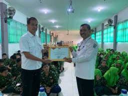 Polres Pelabuhan Tanjung Perak Selamatkan Generasi Bangsa Ajak Pelajar Perangi Narkoba