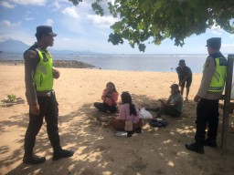 Konsisten Imbau Kamtibmas Aman, Subsatgas Binmas Kunjungi Masyarakat Pesisir Pantai Sanur
