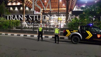 Peran Aktif Patroli Subuh Polsek Denbar Cegah dan Tanggulangi Aksi Kejahatan Jalanan