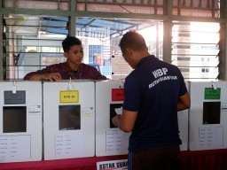 170 DPT di Rutan Gianyar, WBP Antusias Salurkan Hak Suaranya di TPS Khusus Dalam Pemilu 2024