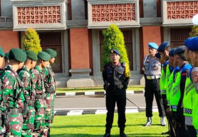 Patroli Gabungan TNI-Polri Jaga Situasi Kamtibmas Hari Pungutan Suara Pemilu 2024
