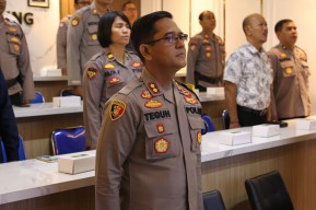 Kapolres AKBP Teguh Priyo Wasono Ikuti Zoom Meeting Survei Akreditasi Klinik Polres Badung 