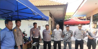 PPK Simokerto Rekapitulasi Suara TPS 4 Kelurahan di Jaga Ketat TNI-Polri dan Satpol PP