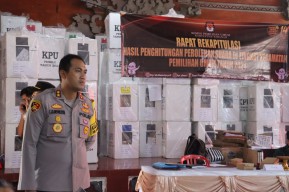 Cek PPK Kecamatan Kediri, Kapolres Tabanan Pastikan Berlasung Dengan Aman 