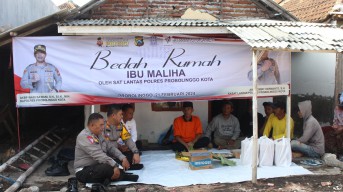 Polisi Peduli, Polres Probolinggo Kota Gelar Kegiatan Bedah Rumah