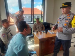 Kapolsek Petang AKP I Gusti Ngurah Sukarata Pantau Pengamanan di PPK 