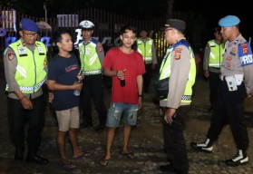 Patroli Skala Besar, Polresta Denpasar Berikan Imbauan ke Pemilik Cafe