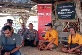 Pasca Pencoblosan, Minggu Kasih Polsek Dentim Ajak Warga Bersatu Untuk Keamanan