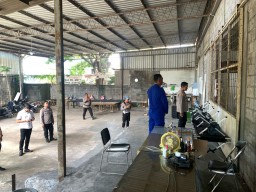 Kapolres AKBP Teguh Priyo Wasono Cek Gudang Logistik KPU Kabupaten Badung