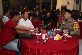 Wujudkan Kamtibmas Pasca Pemilu 2024, Kapolres Pasuruan Gelar Cangkrukan Bersama Awak Media