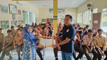 Polres PelabuhanTanjung Perak Terus Lakukan Penyuluhan Bahaya Narkoba di Sekolah