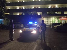 Polsek Kuta Selatan Gelar Patroli Blue Light di Hotel Tijili, Ciptakan Situasi Kondusif 