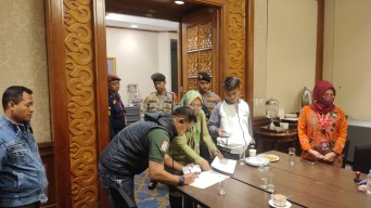 Penghitungan Suara Pemilu 2024 Tingkat Kabupaten di Situbondo Aman, Polisi Kawal Hasil Rekap ke KPU Provinsi Jatim