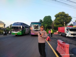Polres Badung Turunkan 458 Personil Amankan Prosesi Melasti 