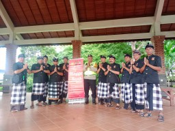 Polsek Denut Ajak Pecalang Jaga Kamtibmas Sambut Hari Raya Tiga Agama 