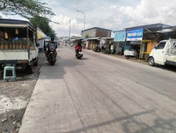 Harga Sewa Naik Usai Jalan Dibeton, Gus Muhdlor Sebut Dampak Ekonominya Langsung Dirasakan Masyarakat