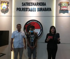 Seorang Bandar Narkotika Jenis Sabu Berhasil Diringkus Satresnarkoba Polrestabes Surabaya