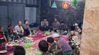 Kapolsek Dentim dan Jajaran Silahturahmi ke Kediaman Kasat Banser Jalin Sinergisitas