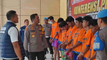 Satreskrim Polresta Sidoarjo Berhasil Tangkap 10 Pelaku Pengeroyokan di Desa Gelam Candi