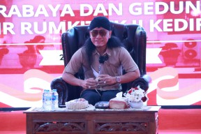 Tausiah di Polrestabes Surabaya, Gus Miftah : Polisi Baik, Pilar Kebajikan Dalam Masyarakat