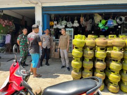 Polres Bondowoso Lakukan Pengecekan dan Pantauan LPG 3 Kg Jelang Hari Raya Idul Fitri 1445 H