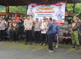 Jumat Curhat Polres Buleleng Serap Aspirasi Masyarakat Desa Sepang