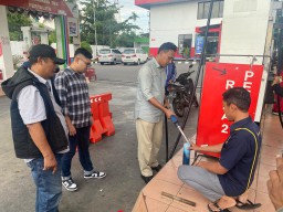 Jelang Lebaran Polres Gresik Sidak SPBU Cek Stok dan Antisipasi Penyalahgunaan BBM