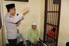 Indahnya Ramadhan, Pecel Rawon Khas Banyuwangi Jadi Hidangan Polres Batu Buka Puasa Bersama Tahanan