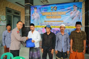 Harkamtibmas, Ditpolairud Polda Jatim Gelar Program Sambang Nusa Presisi di Pulau Mandangin Sampang
