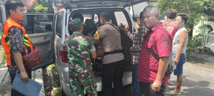 Luar Biasa, Polisi di Nganjuk Antarkan ODGJ Berobat ke RSJ Menur Surabaya