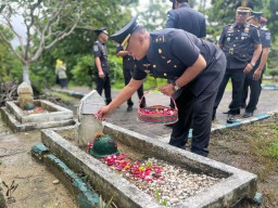 Sambut HBP Ke-60 Lapas Narkotika Kelas IIA Pamekasan Gelar Ziarah dan Upacara Tabur Bunga di TMP Panglegur