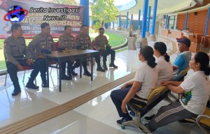 Jumat Curhat Polres Badung Bersama Petugas Kebersihan Terminal Mengwi