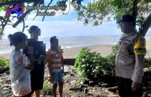 Patroli Polsek Blahbatuh Sambangi DTW pada Masa Libur Lebaran