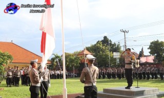 Upacara Bendera Hari Kesadaran Nasional dan Pemberian Reward ke Personil